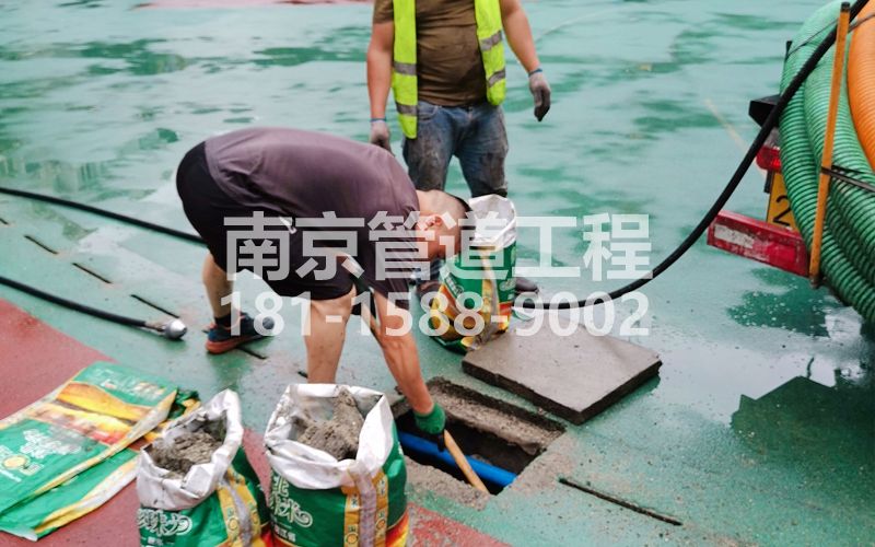 钟化村管道清淤